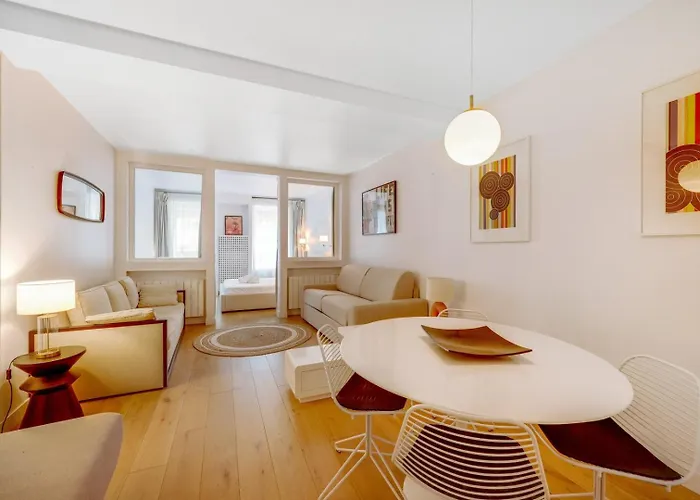 Hot District Faubourg Saint-denis